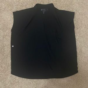 Figs Rafaela Oversized Scrub Top, size Medium